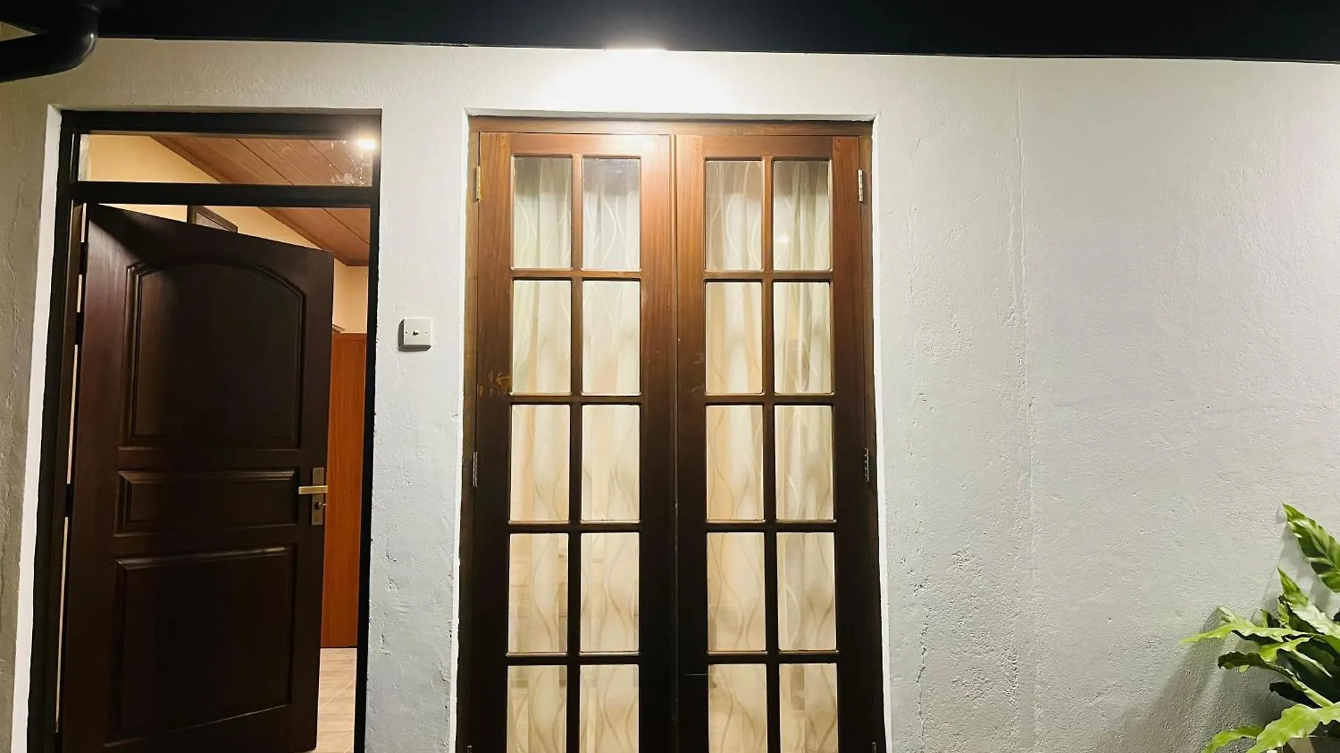 Leafygreen Cottage Negombo Apartment